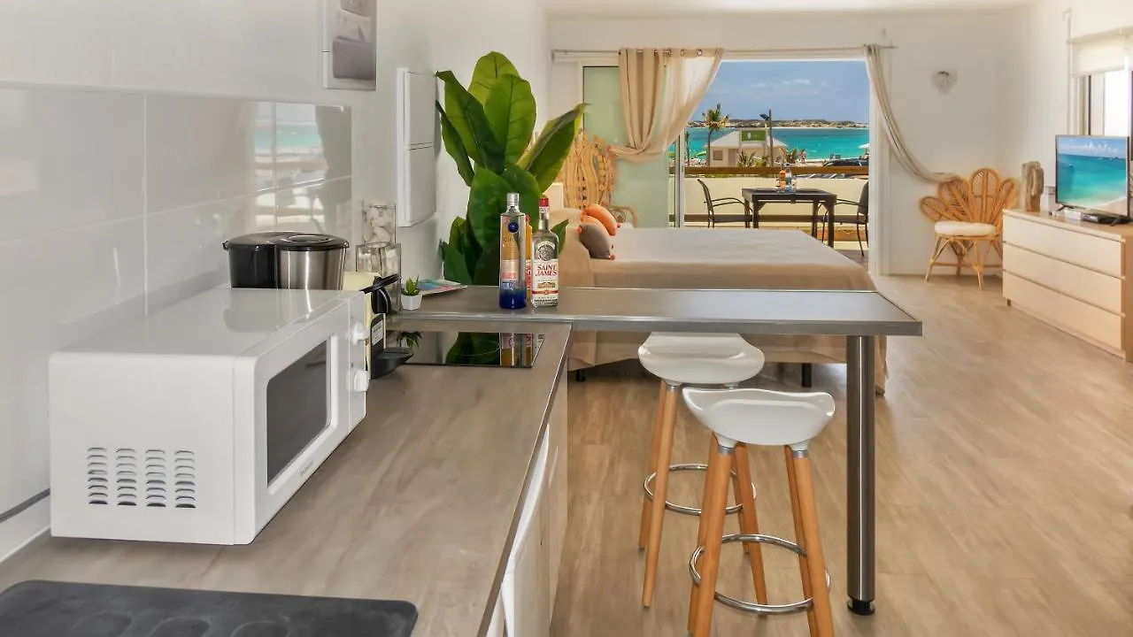 Residence La Plage Orient Bay By La Conciergerie Fwi Quarter of Orleans 0*,  생마르탱/신트마르턴